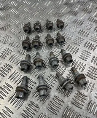 Peugeot 3008 II Nuts/bolts 