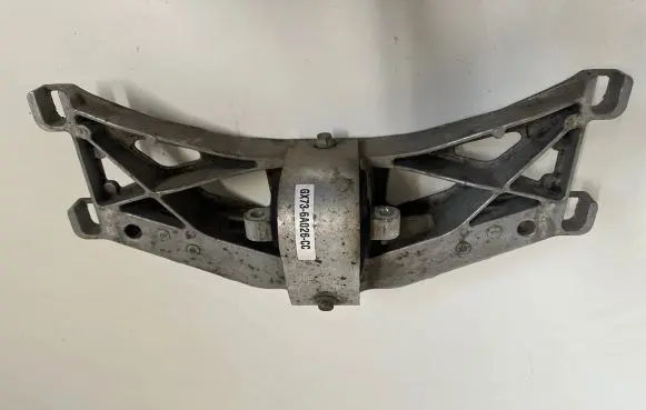 Jaguar XE Gearbox mounting bracket GX736A026CC