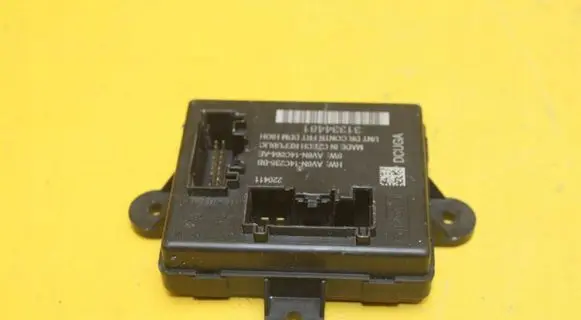 Volvo S60 Door control unit/module 31334481