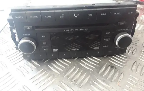 Dodge Journey Radio/CD/DVD/GPS head unit 05064952AC