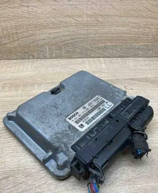 Opel Astra G Engine control unit/module ECU 90562574 0281001674 WITHPLUG