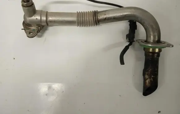 Alfa Romeo Stelvio EGR valve line/pipe/hose