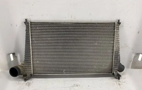 Saab 9-5 Intercooler air channel guide 