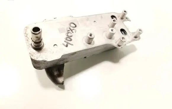 BMW 4 F36 Gran coupe Engine oil radiator 8514515