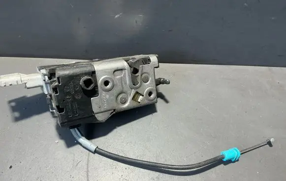 Citroen C4 I Rear door lock 9681337080