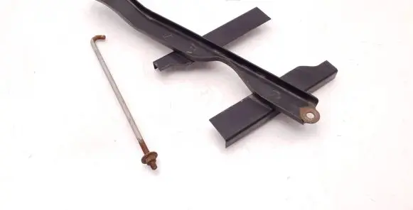 Battery bracket