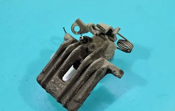Rear brake caliper