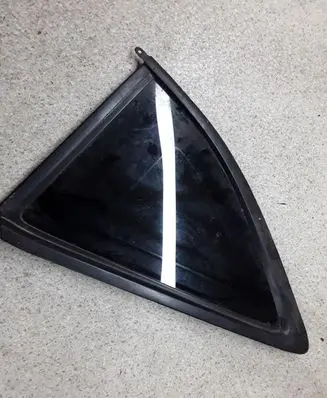Chevrolet Camaro Rear side window 92194977