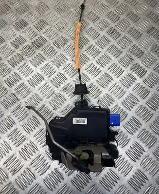 Audi A3 S3 8P Front door lock 164E1837016
