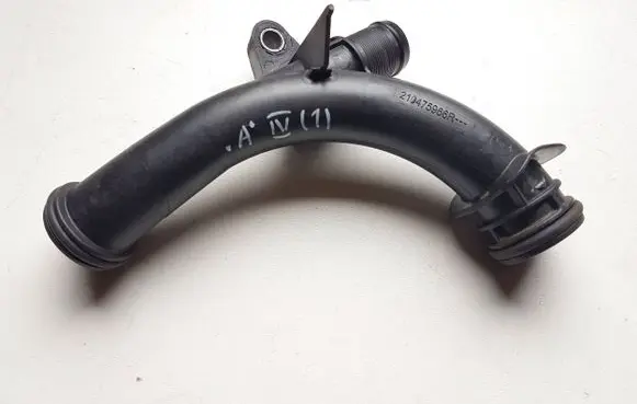 Mercedes-Benz A W177 Engine coolant pipe/hose 210475966R P1009158A