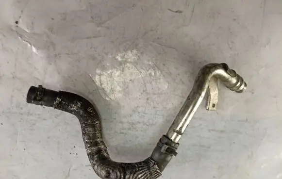 Peugeot 4007 Engine coolant pipe/hose 2715C3