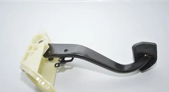 BMW 4 F32 F33 Brake pedal 6860647