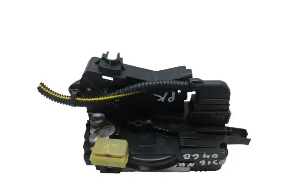 Opel Signum Front door lock 24447342