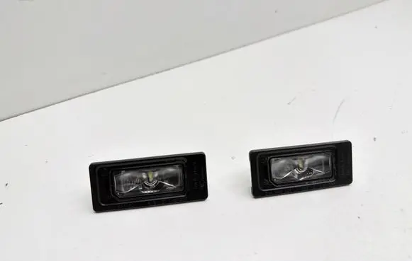 Skoda Octavia Mk4 Number plate light 5NA943021