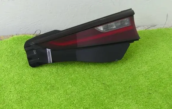Mazda CX-30 Tailgate rear/tail lights DFR5-513F0