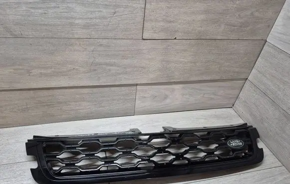 Land Rover Evoque II Front bumper upper radiator grill K8D2-8A163-C