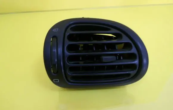 Peugeot 206 Dash center air vent grill 9632184877