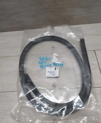 Citroen DS3 Front door rubber seal 9025Z8