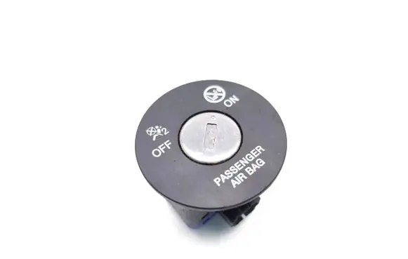 Hyundai Kona II Passenger airbag on/off switch 
