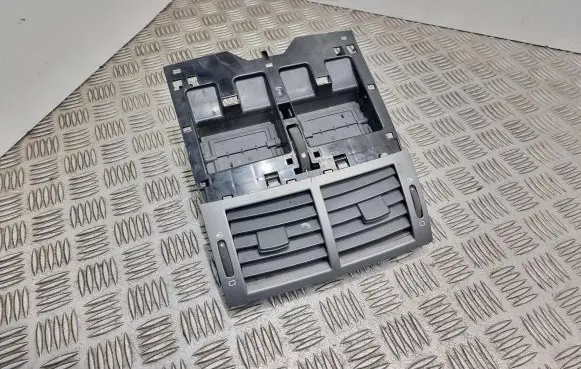 Peugeot 407 Dash center air vent grill 9644589777 A1040021
