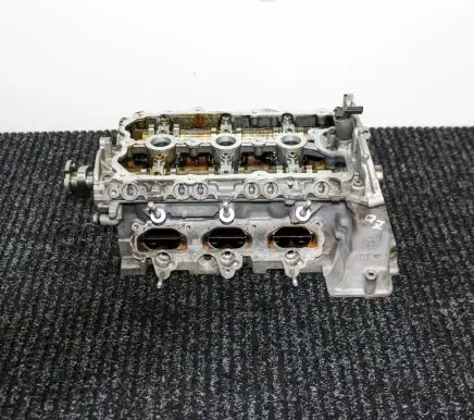 Audi Q7 4L Engine head 06E103404M
