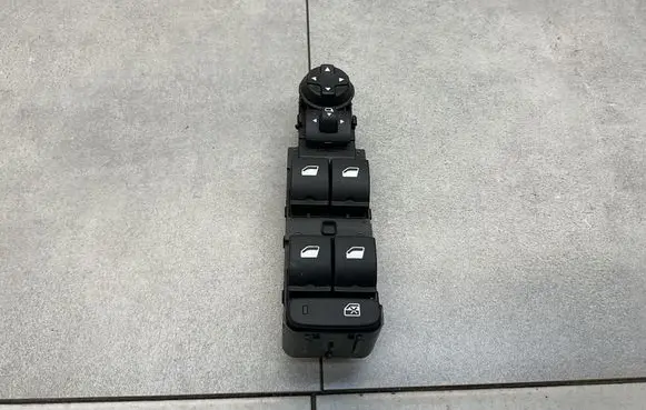 Peugeot 2008 II Electric window control switch 98421760ZD