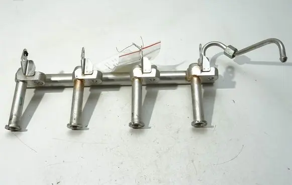 Volvo V40 Fuel main line pipe 31478555