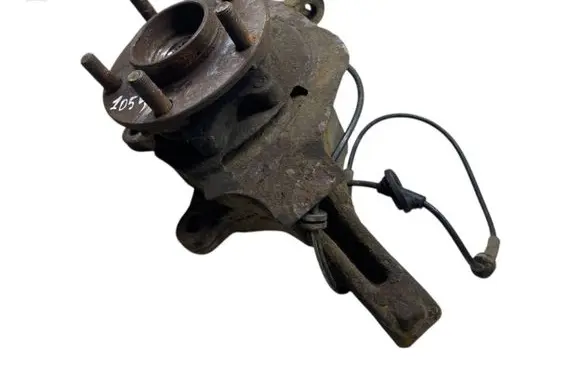 Nissan Murano Z50 Front wheel hub spindle knuckle