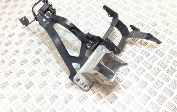 BMW 5 E60 E61 Side radiator support slam panel 7163484