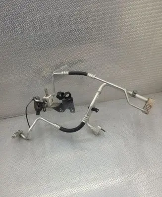 MG ZS Air conditioning (A/C) pipe/hose 10539556