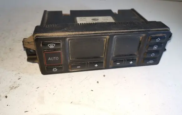 Audi A4 S4 B5 8D Climate control unit 8L0820043B