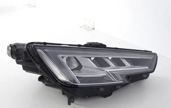 Audi A4 S4 B9 Headlight/headlamp 8W0941036