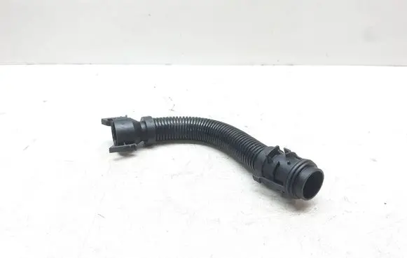 BMW 3 E90 E91 Breather hose/pipe