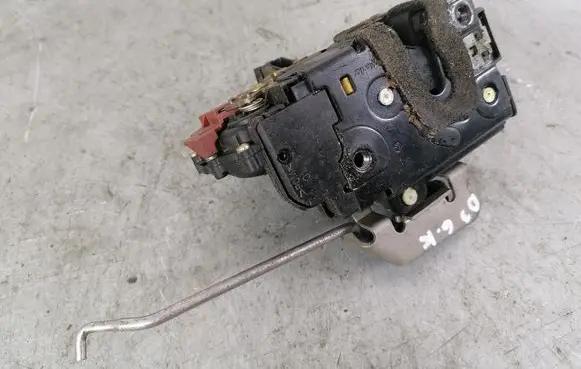 Audi A8 S8 D3 4E Rear door lock 4E2837015