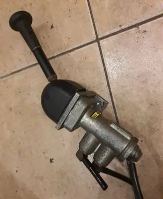 Volkswagen Golf I Hand brake release handle 0481016114 0024303881