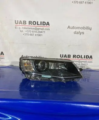 Skoda Octavia Mk3 (5E) Headlight/headlamp 1305631227 1305237003