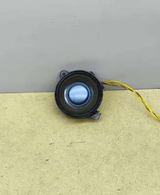 Mercedes-Benz C W203 Panel speaker A2038206202 18517128 65ME120
