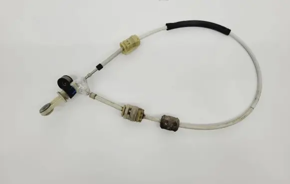 Opel Insignia A Gear shift cable linkage