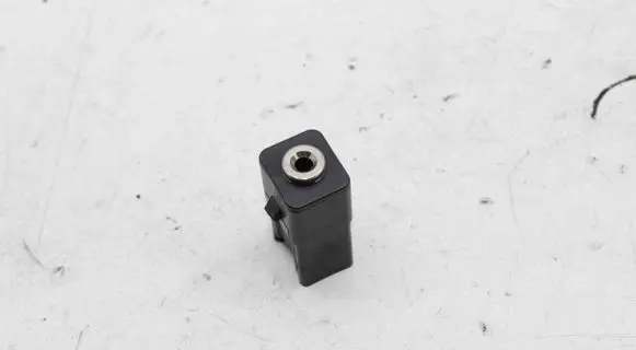 Ford Transit Custom AUX in-socket connector DM5T19A164AA