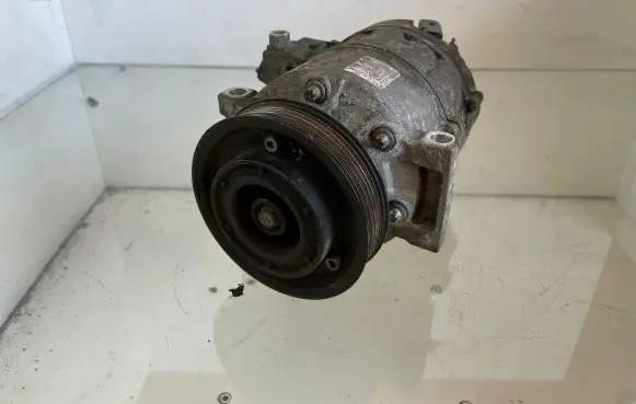 Volkswagen Golf V Air conditioning (A/C) compressor (pump) 1K0820803L 4810042174