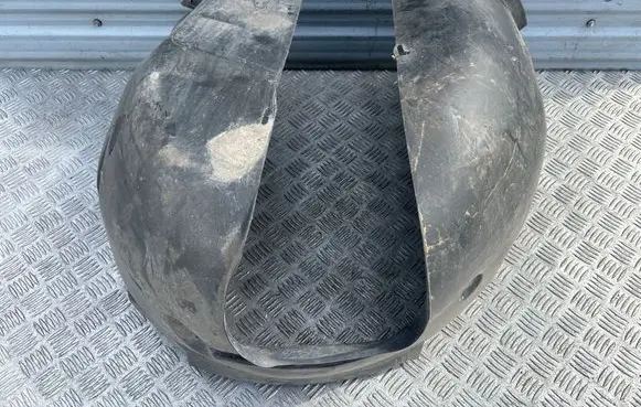 Volvo C30 Front wheel arch liner splash guards
