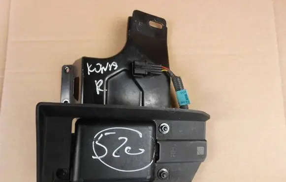 Hyundai Kona I Blind spot module 95821J9000