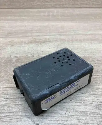 Ford Mondeo MK II Fuse module 93BG14K150AD