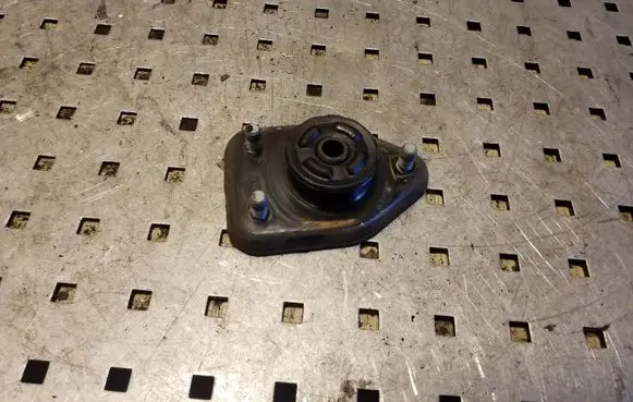 BMW X3 E83 Front shock absorber mounting bracket 