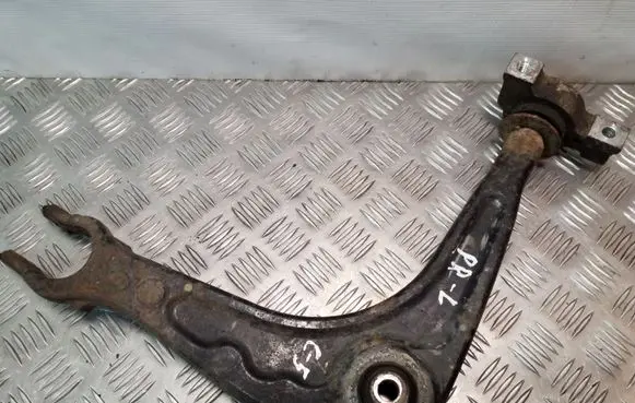 Citroen C5 Front lower control arm/wishbone