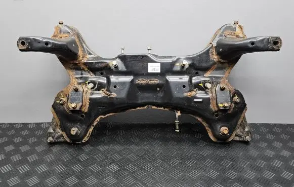 Hyundai i30 Front subframe 62401A6200