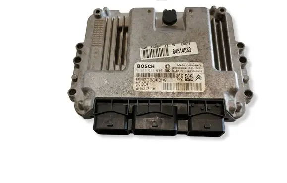 Citroen C4 I Engine control unit/module 9660324180
