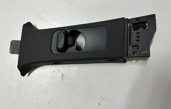 Ford Explorer (B) pillar trim (top) BB1153782411