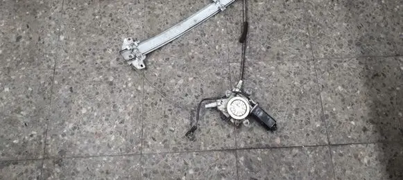 Hyundai Accent Front window lifting mechanism without motor