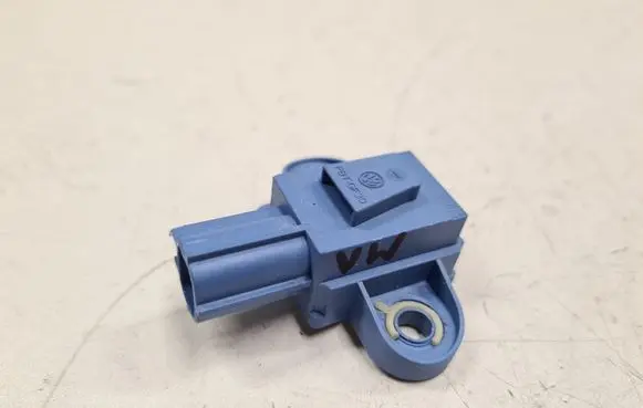 Volkswagen Golf V Airbag deployment crash/impact sensor 1K0955557A